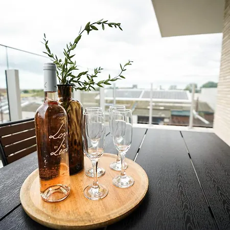 여관 Huswell - Beautiful With Communal Pool And Gym