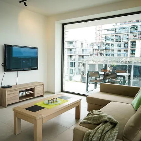 Huswell - Beautiful With Communal Pool And Gym Ostende