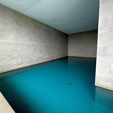 Huswell - Beautiful With Communal Pool And Gym Οστένδη