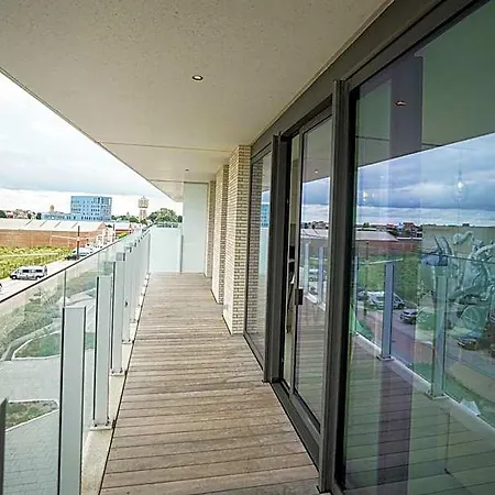 Huswell - Beautiful With Communal Pool And Gym * Οστένδη