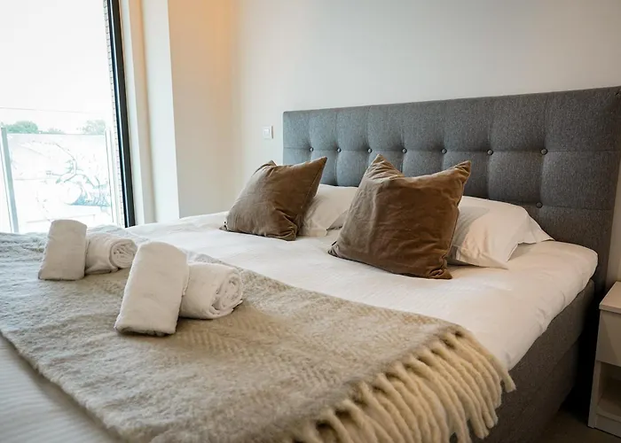 Huswell - Beautiful With Communal Pool And Gym Fogadó *