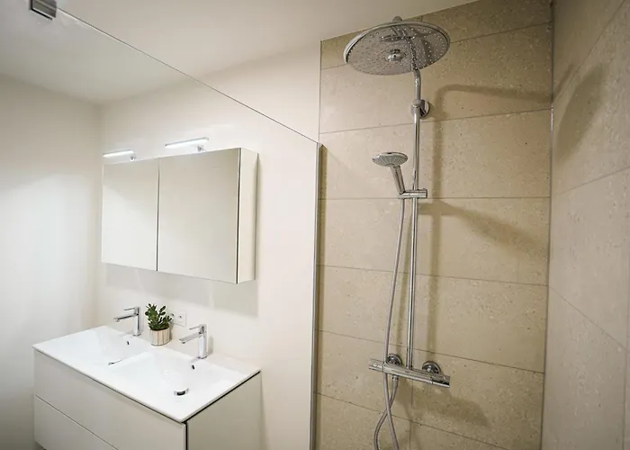 Huswell - Beautiful With Communal Pool And Gym أوستيند